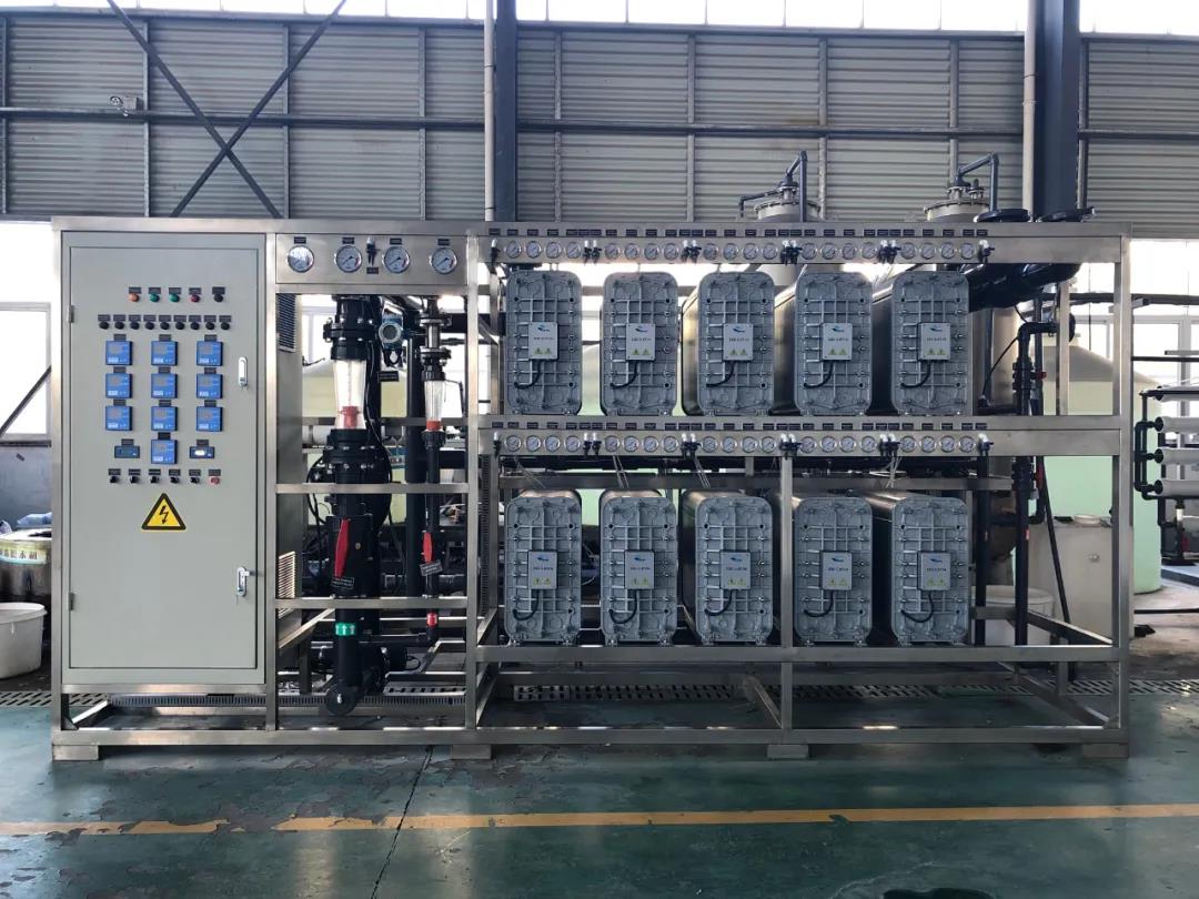 国产乱老熟妇吃嫩草